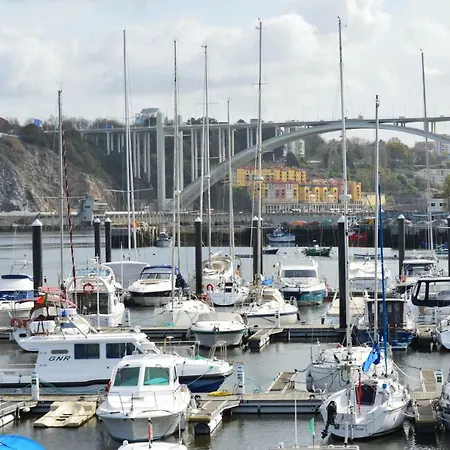 Апартаменты Por Do Sol Вила-Нова-ди-Гая